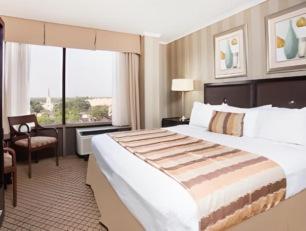 Ramada by Wyndham Augusta Downtown Hotel & Conference Center image 17