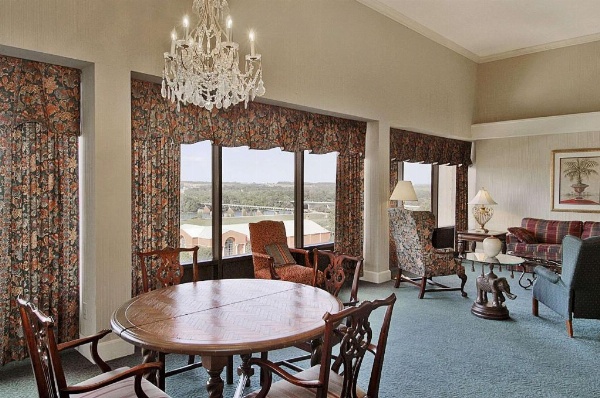 Ramada by Wyndham Augusta Downtown Hotel & Conference Center image 5